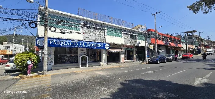 Farmacia El Imperio avenida