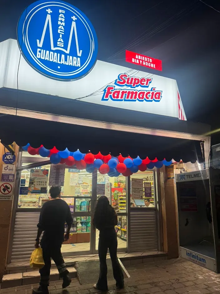 Farmacia Guadalajara Juan Álvarez