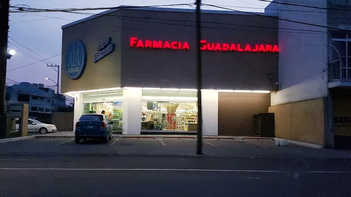 Farmacia Guadalajara Toltecas