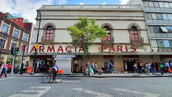Farmacia París