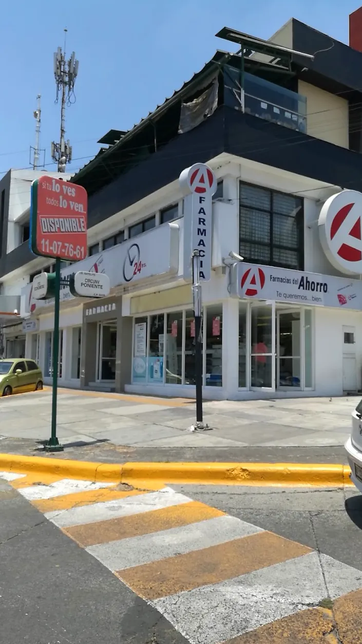 FARMACIAS DEL AHORRO Economistas