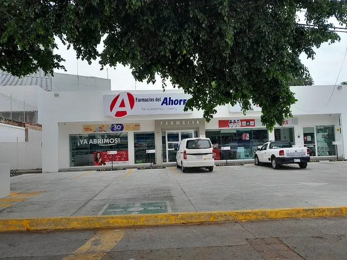 FARMACIAS DEL AHORRO Estampida