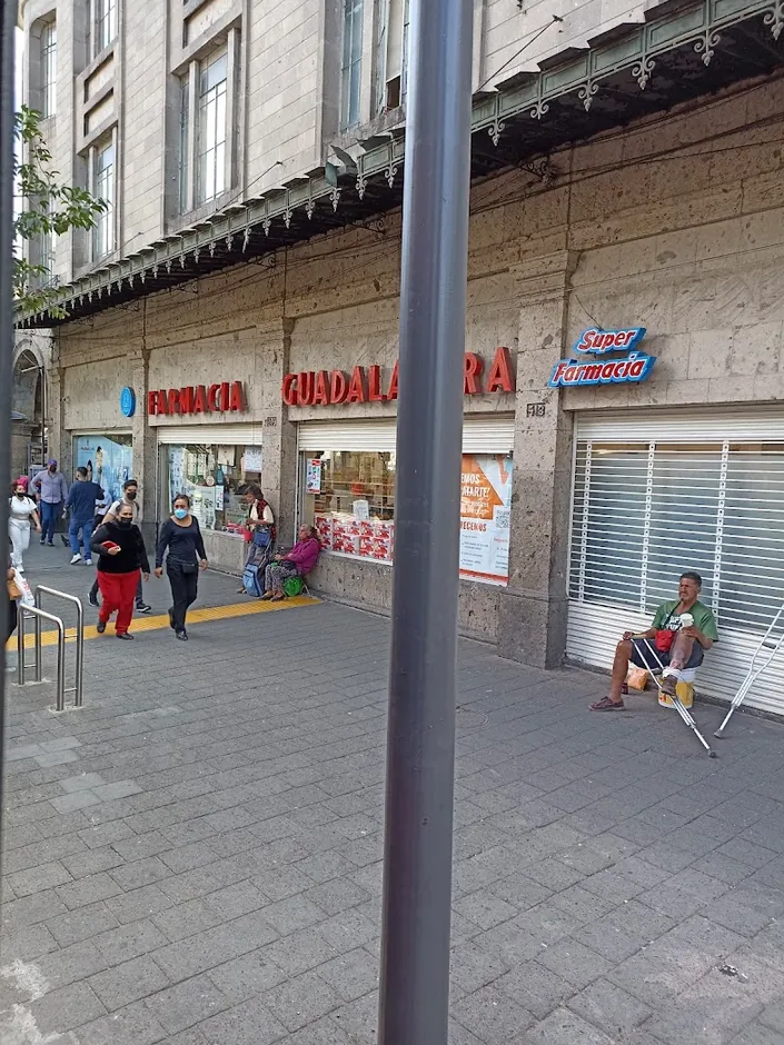 Farmacias Guadalajara La Merced