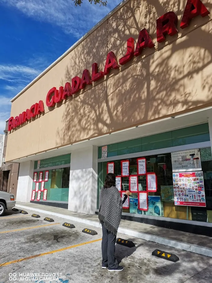 Farmacias Guadalajara, Tlalpan